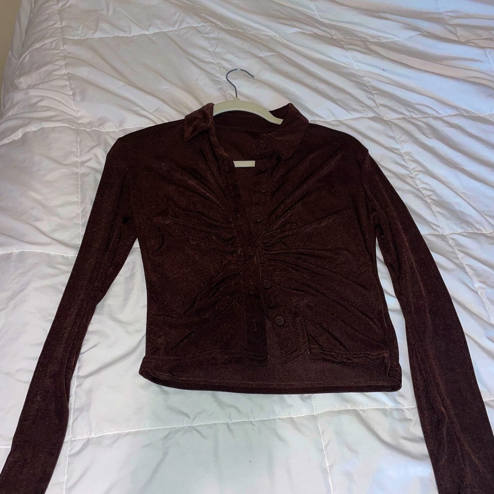 Brown long sleeve cropped tank button up